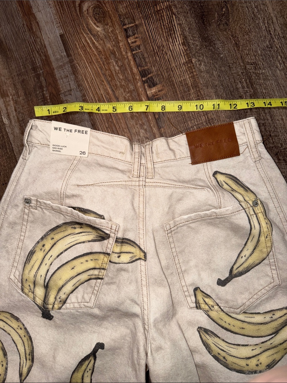 NWT We The Free Cream Denim Barrel Jeans with Yellow Banana Print - Picture 3 of 5